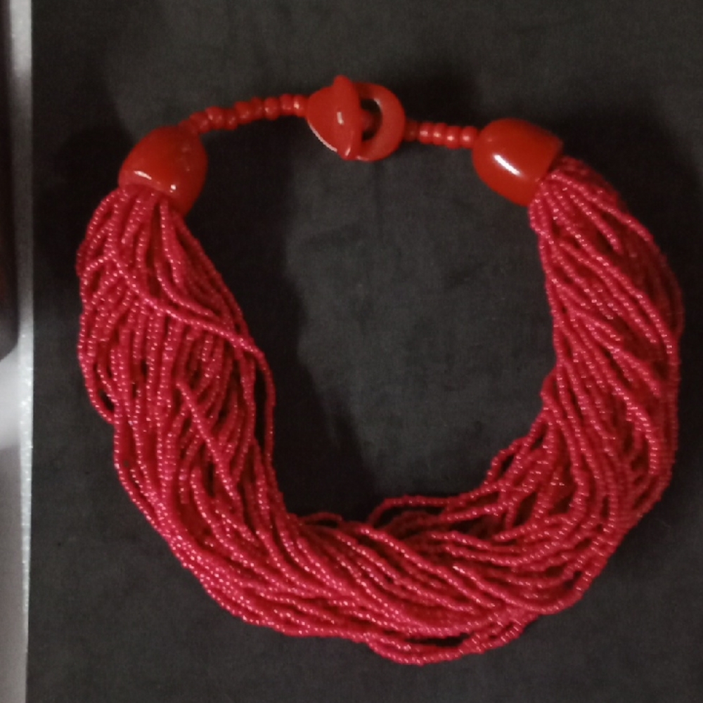40 Strand Red Sead Beads Choker #A285